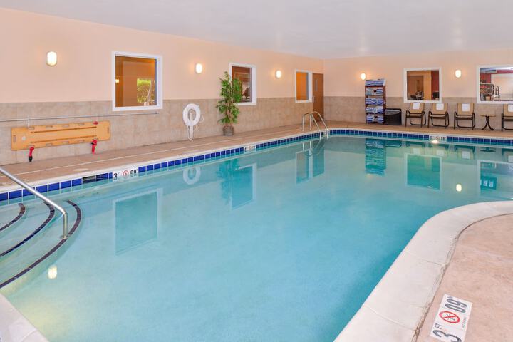 Pool 38 of 77