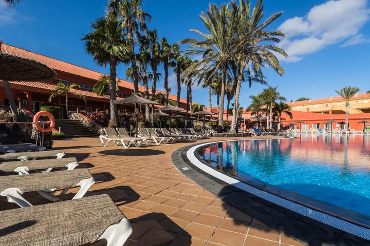 Pool Hotel