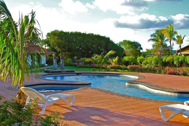 Pool 20 of 28