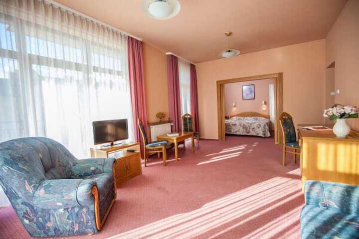 Room 44 of 61