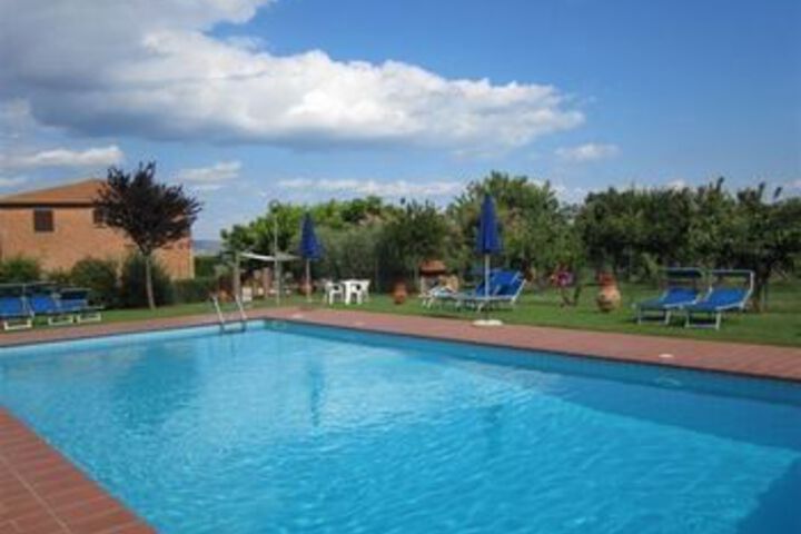 Pool 28 of 33