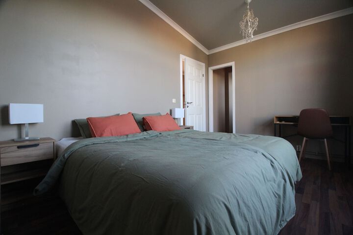 Room 22 of 37