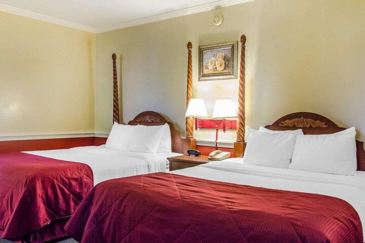 1 Double Bed (5 of 5)