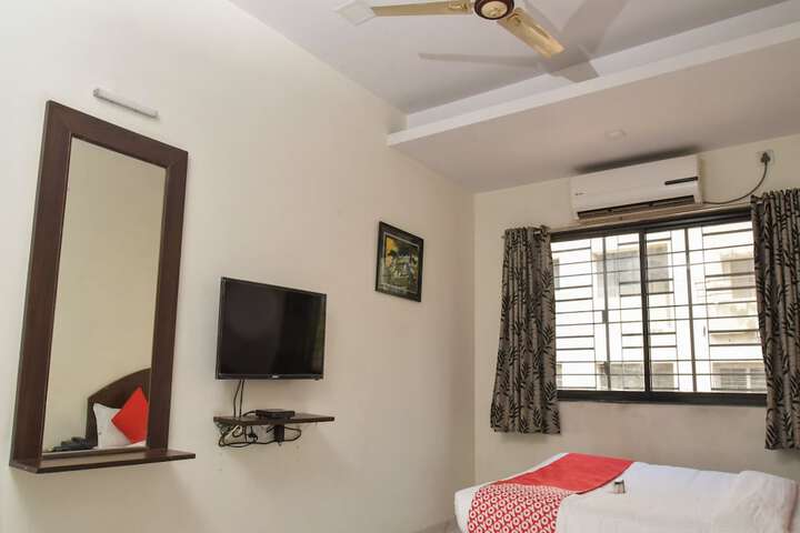 Room 10 of 24