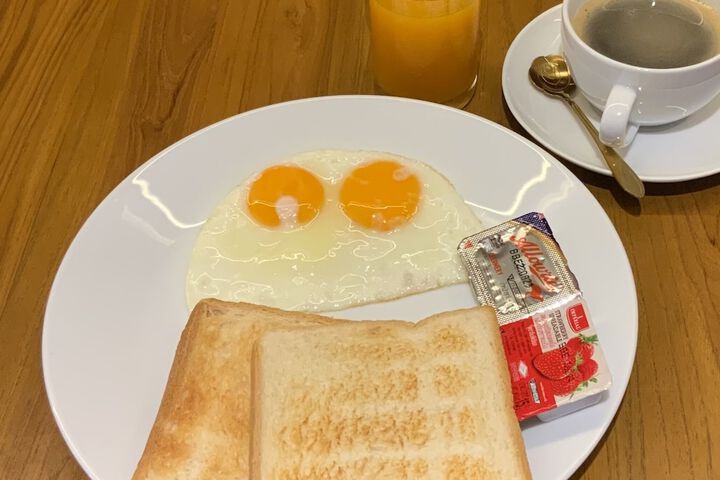 Breakfast/Coffee Service 17 of 19