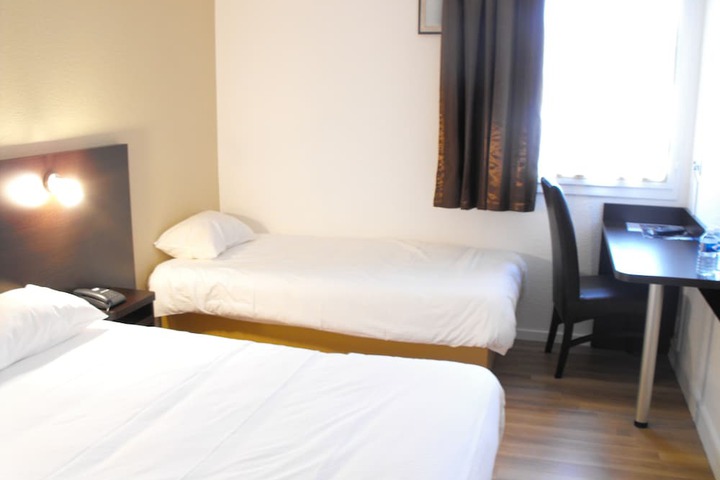 Room 6 of 29