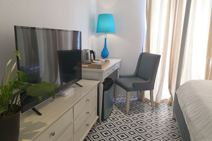 Room 9 of 56