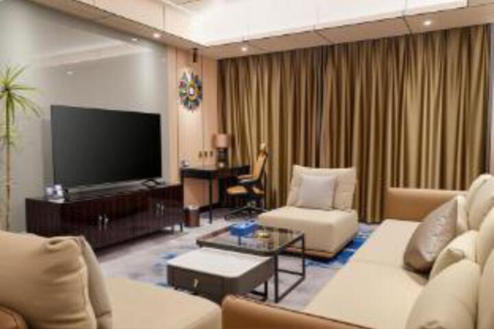Room 9 of 9