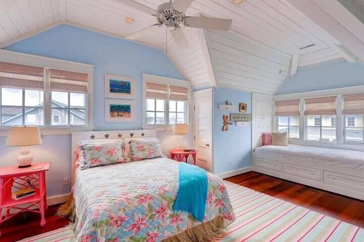 Room 3 of 20