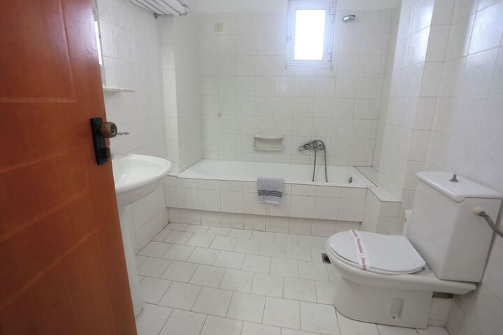 Room 60 of 83