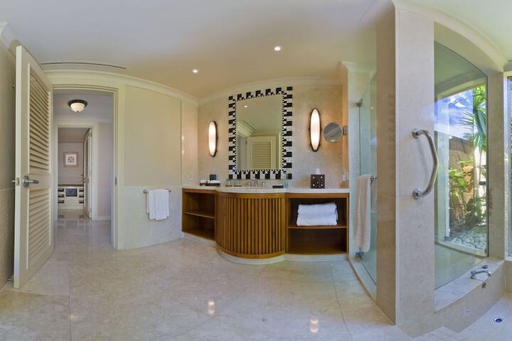 Room 10 of 52