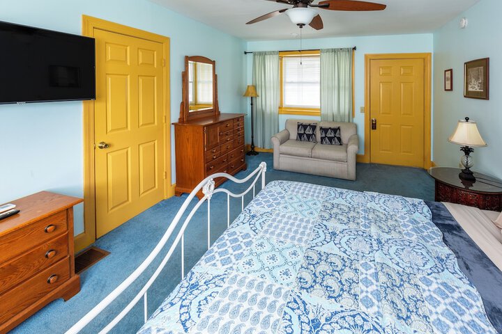 Room 20 of 37