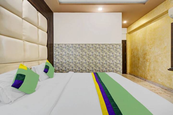 Room 10 of 60