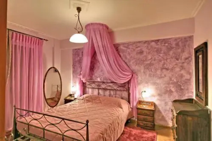 Room 2 of 13
