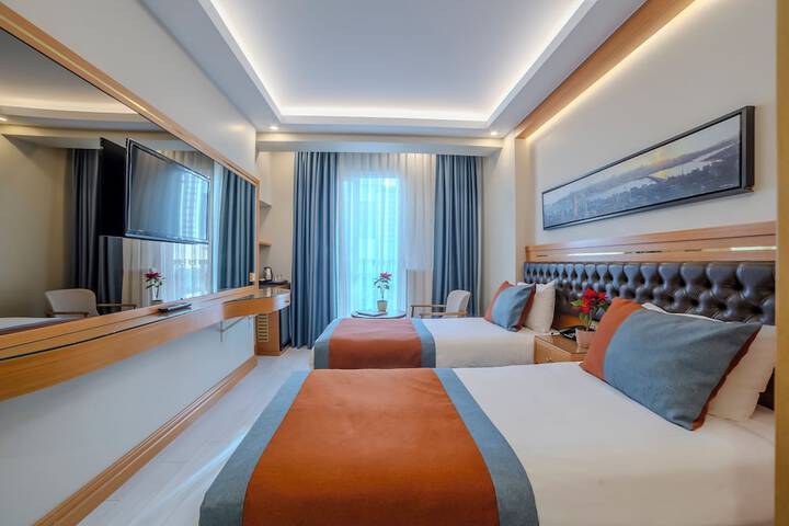 Room 38 of 66