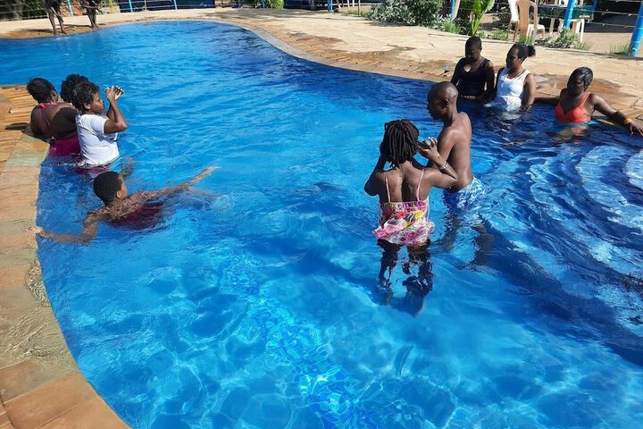 Pool 33 of 69