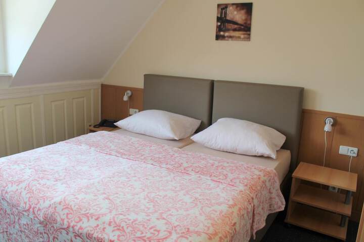 Room 17 of 59