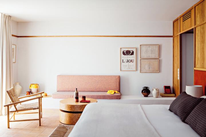 Room 18 of 173