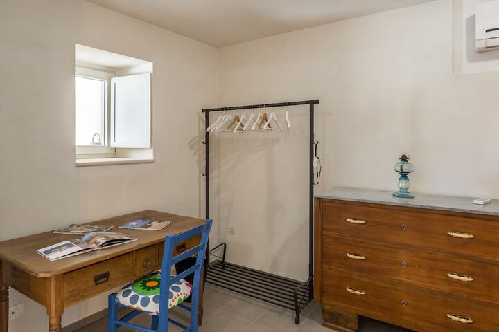 Room 132 of 198