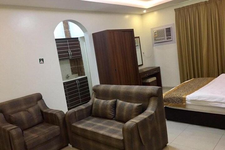 Room 6 of 6