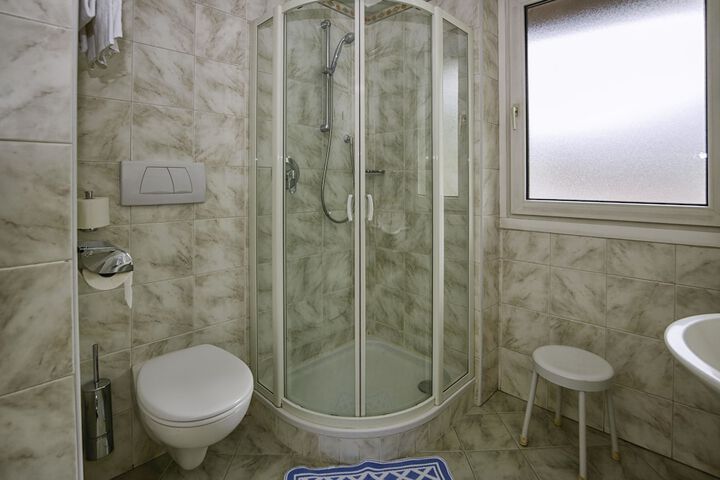 Room 44 of 72