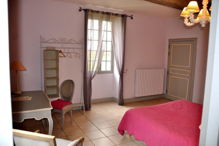 Room 2 of 16