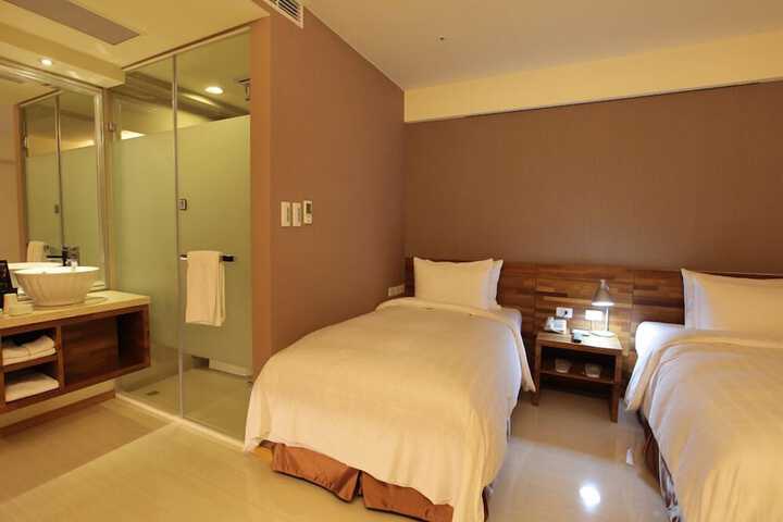 Room 20 of 62