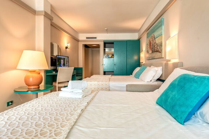 Room 42 of 128