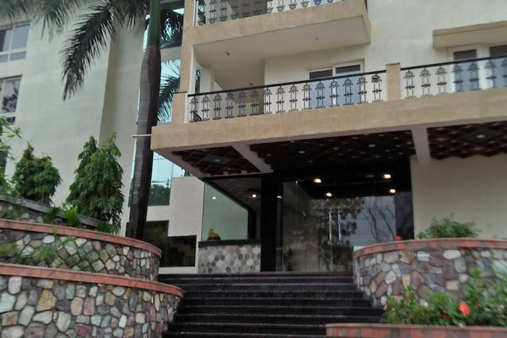 Hotel 2 of 53
