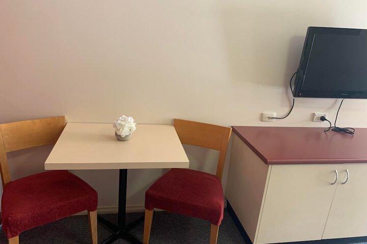 Room 10 of 26