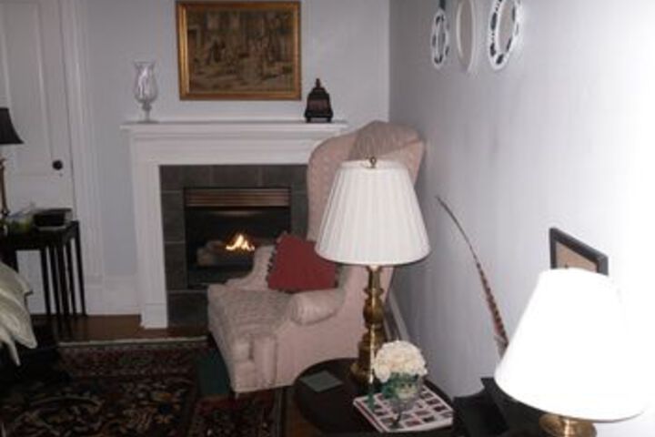 Room 45 of 76
