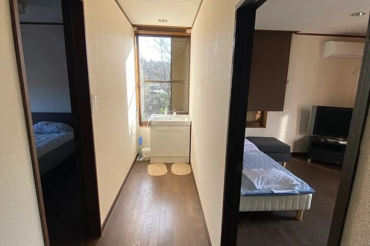 Room 53 of 110