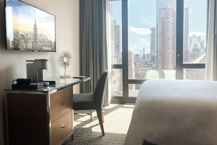 Room 34 of 86