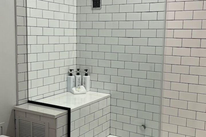 Room 13 of 24
