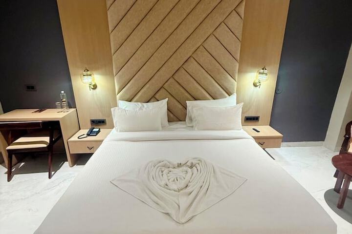 Room 47 of 103