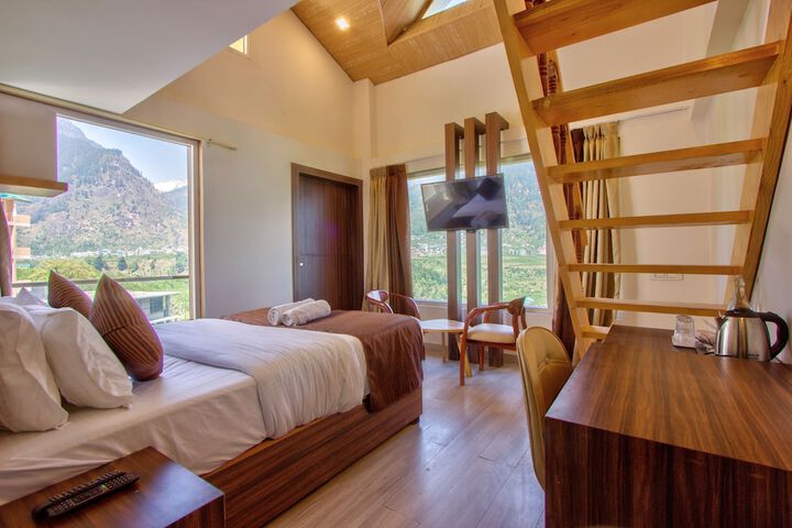 Room 40 of 61