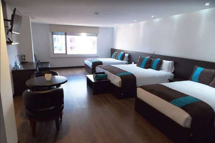 Room 16 of 43