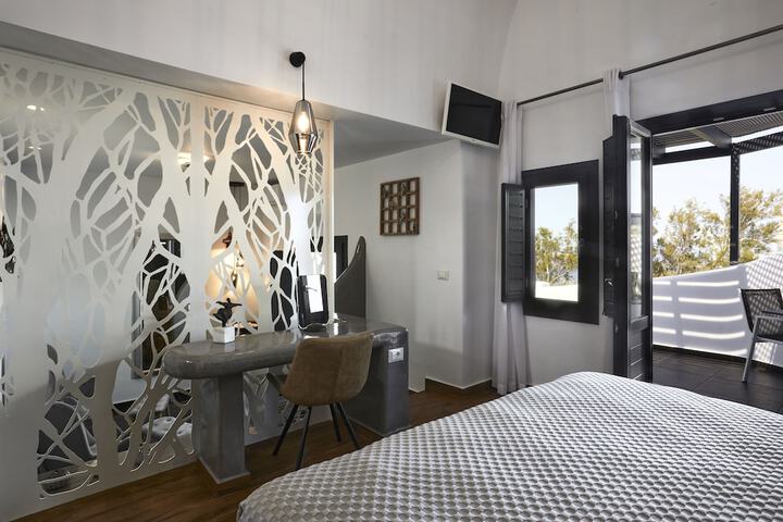 Room 34 of 190