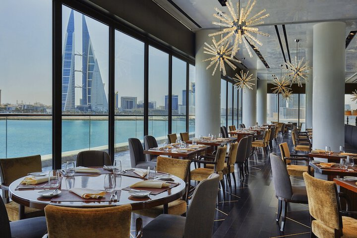 Dining 98 of 147