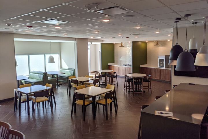 Breakfast area