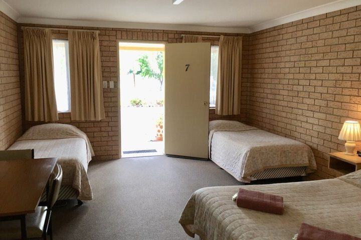 Room 13 of 44