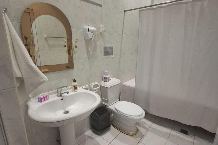 Room 10 of 21