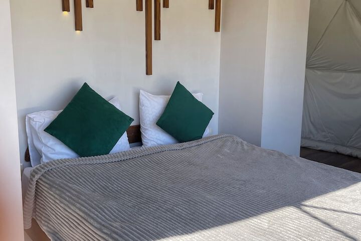 Room 2 of 71