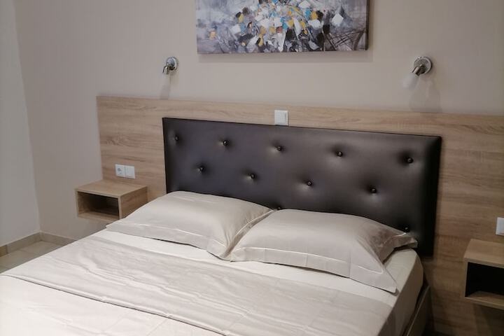 Room 15 of 66