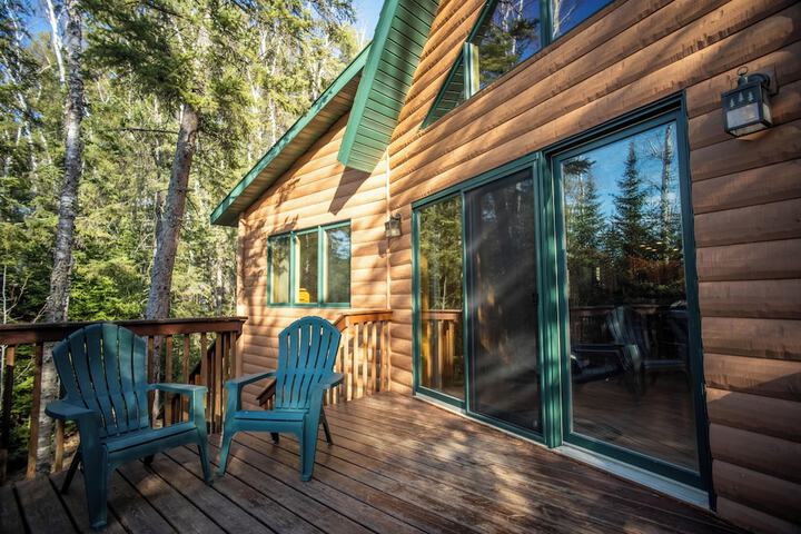 Sundeck 11 of 32