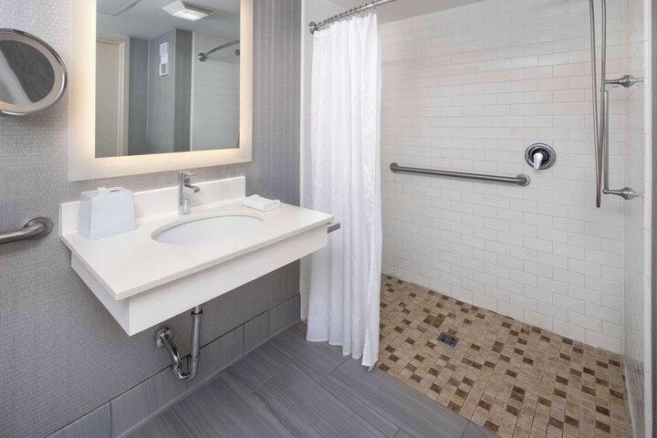 Bathroom shower