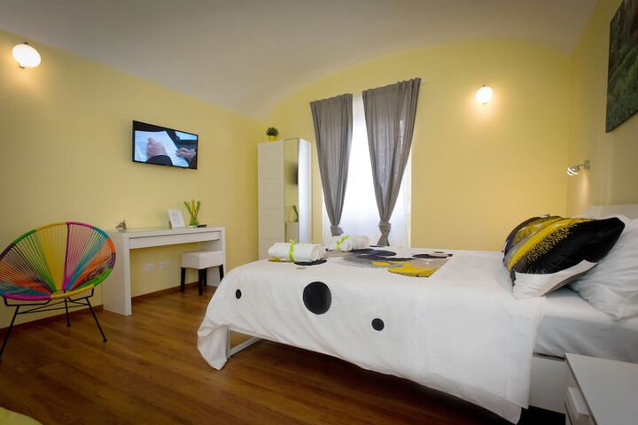 Room 5 of 35