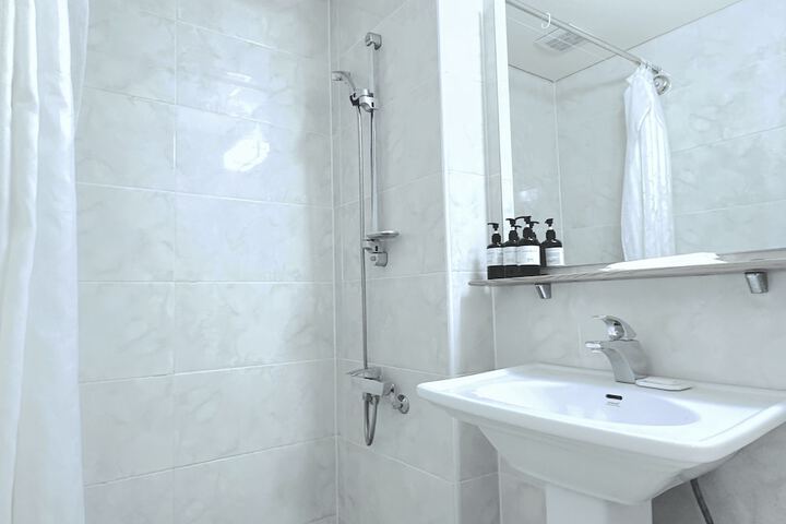 Clean Restrooms
