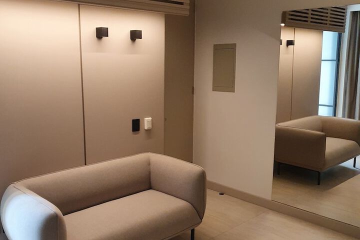Room 28 of 64