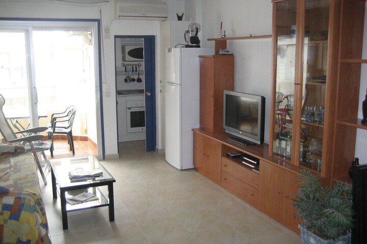 Room 5 of 12